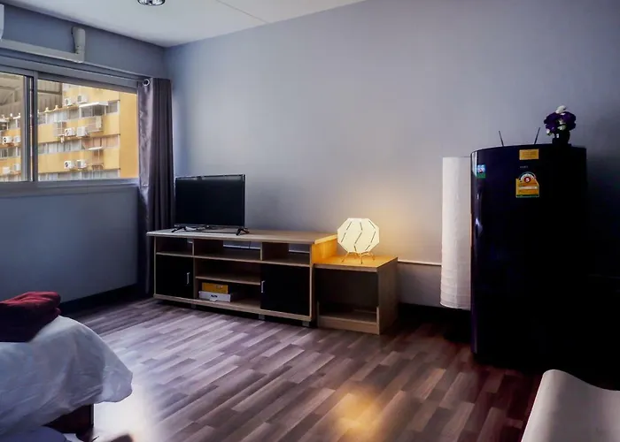 Séjour chez l'habitant Impact Popular Comdominium *